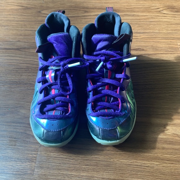 Kids Purple/Chrome Foamposites - Picture 2 of 5